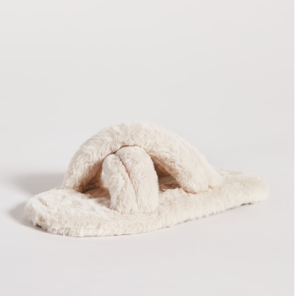 Larroude - chic slipper - Picture 5 of 8